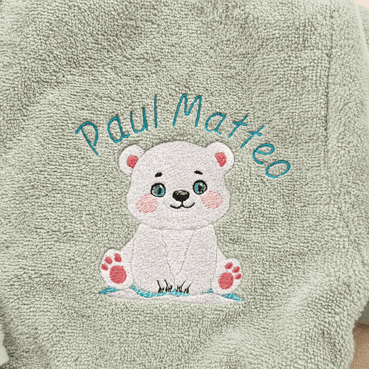 Bestickter Baby & Kinder Bademantel mit Namen & Eisbär– Hasenohren - KittySweetCrochet