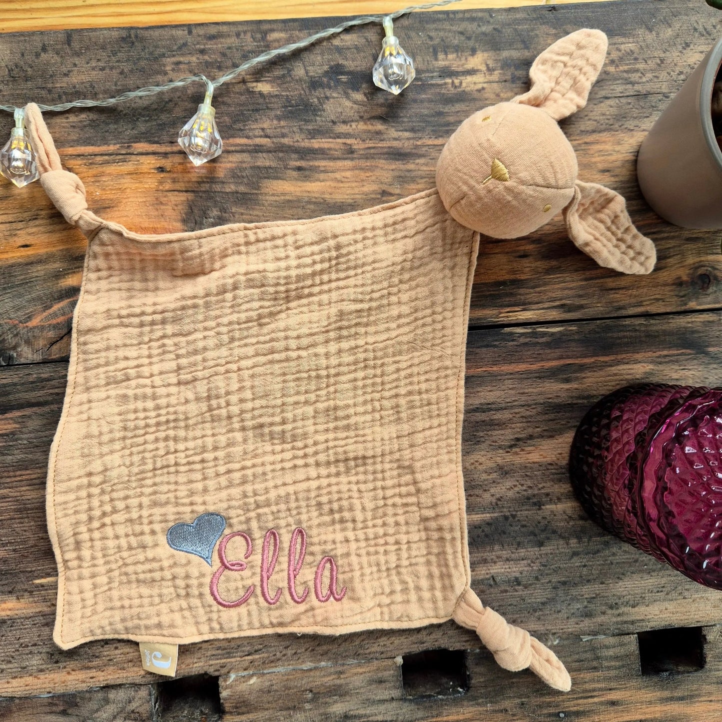 Besticktes personalisiertes Schmusetuch Hase aus Musselinstoff - verschiedene Farben - KittySweetCrochet