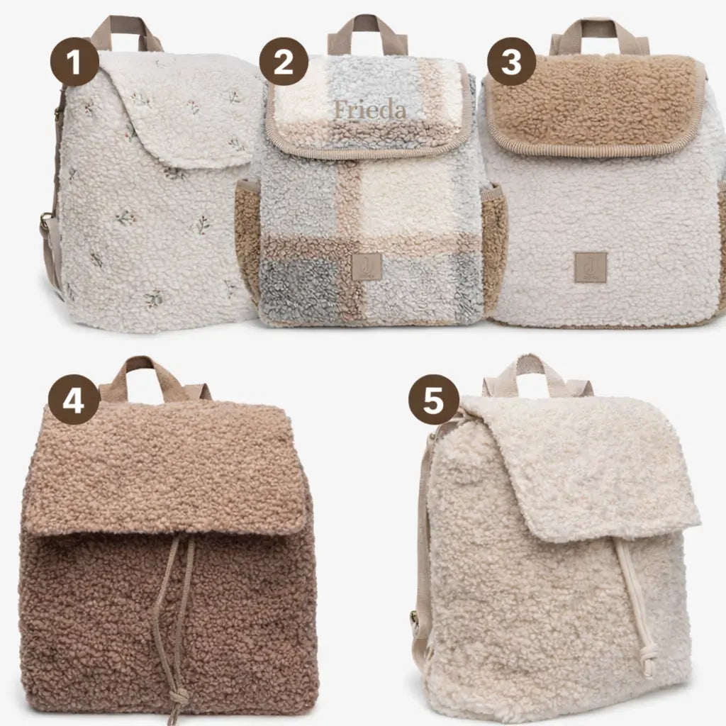 Bestickter Kinder Rucksack mit Namen – Kuscheliger Teddy Rucksack personalisiert - KittySweetCrochet