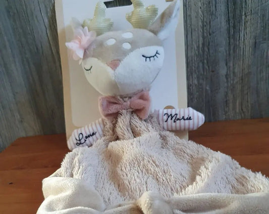 Personalisiertes besticktes Schmusetuch Reh Ella - Personalisierbar - KittySweetCrochet